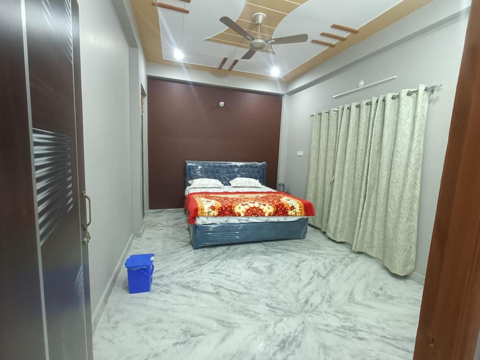 Отель Sarvodaya Residency Ayodhya Экстерьер фото