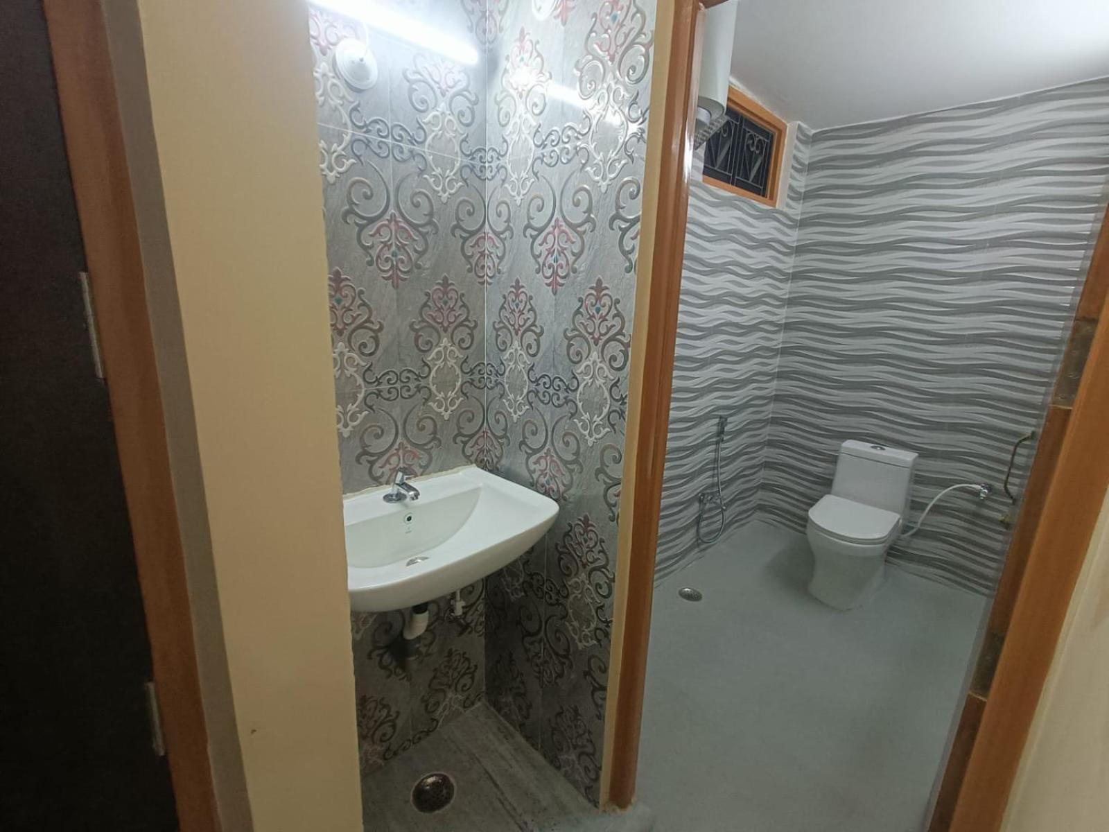 Отель Sarvodaya Residency Ayodhya Экстерьер фото